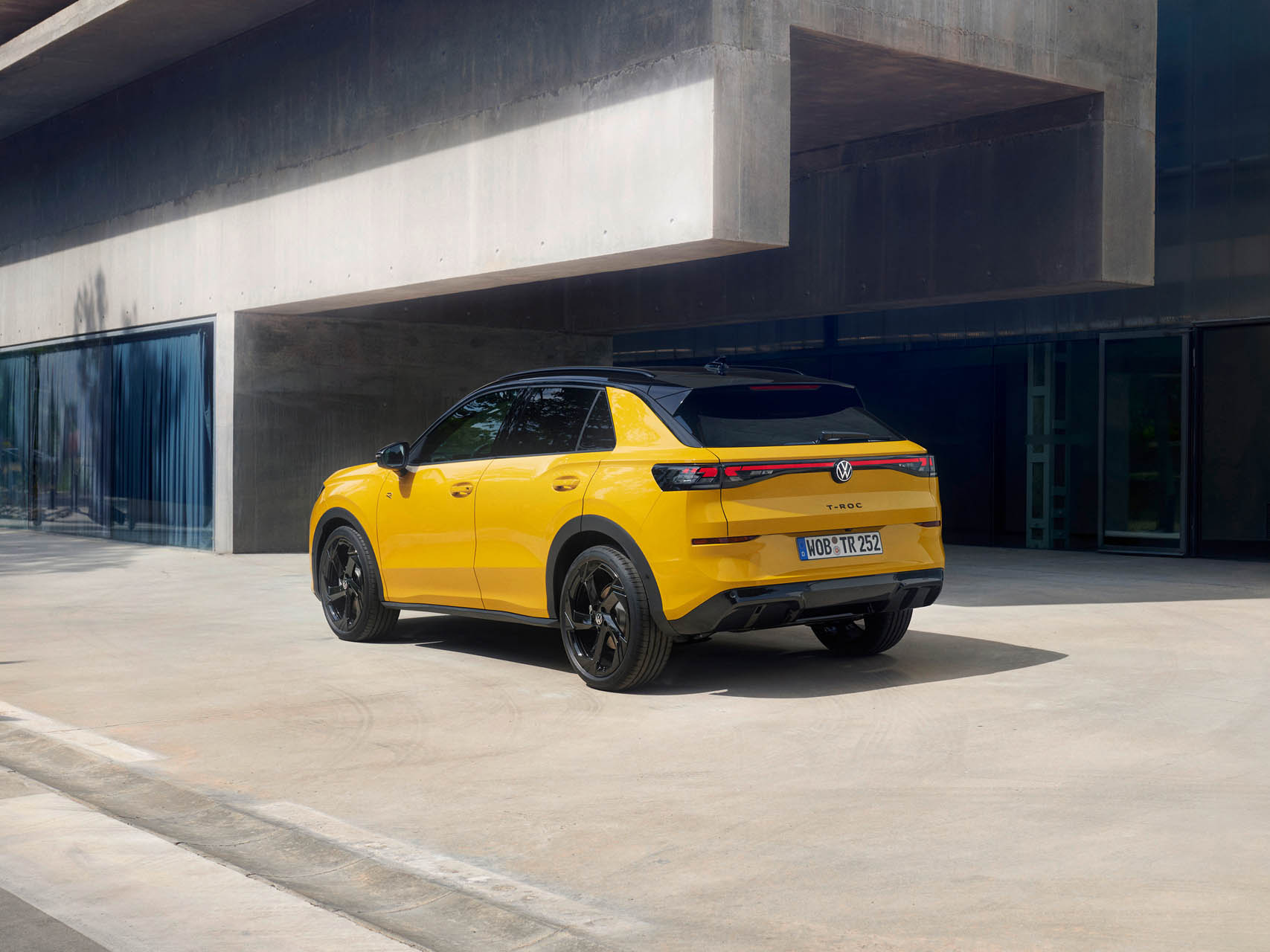 Volkswagen T-Roc 2025 06