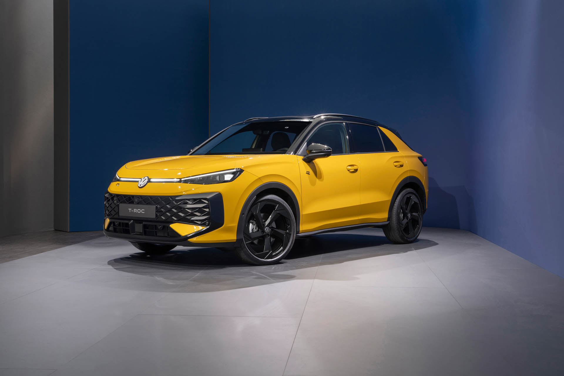 Volkswagen T-Roc 2025 08