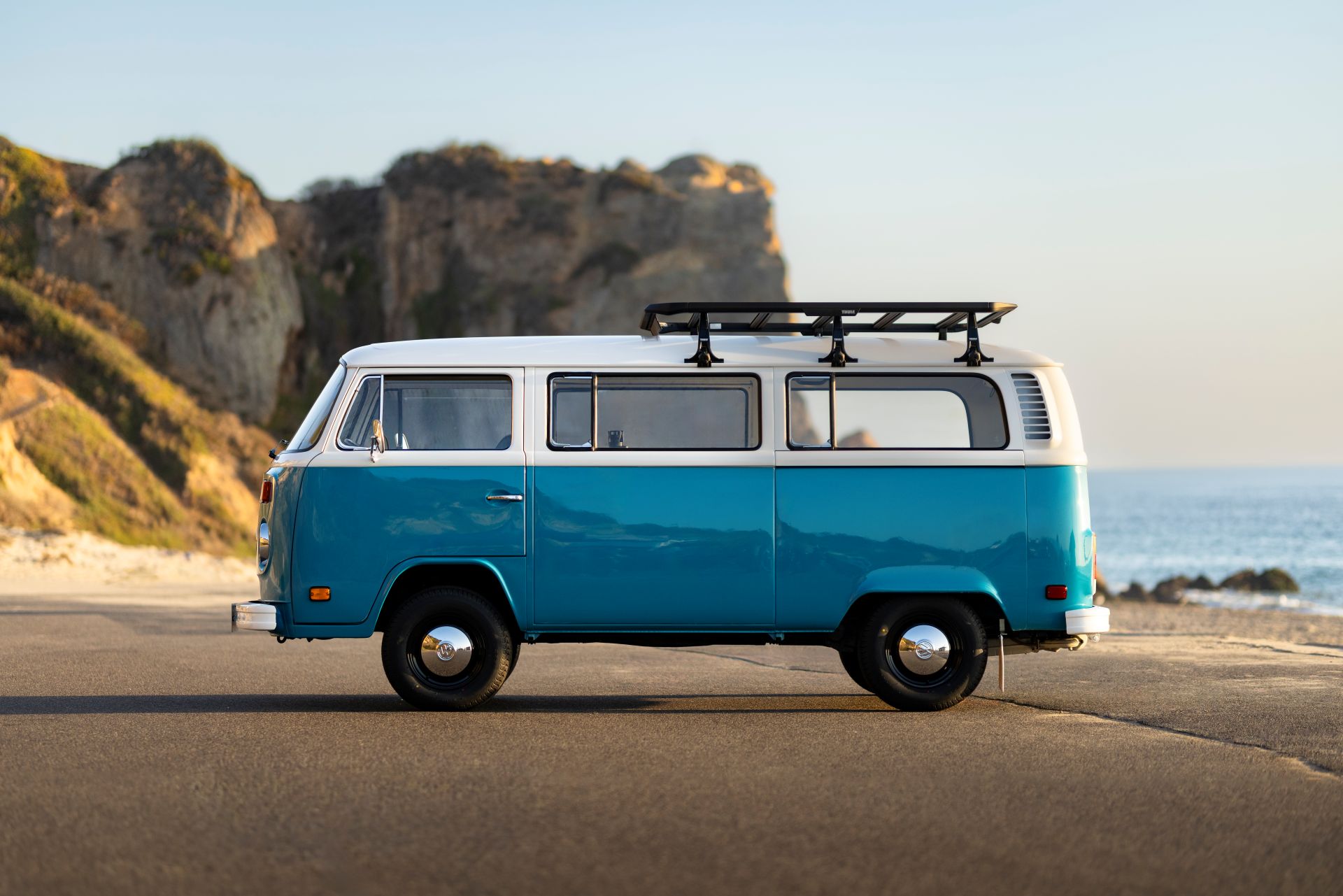 1977-Volkswagen Bus-Azul-More Than Productions-4650