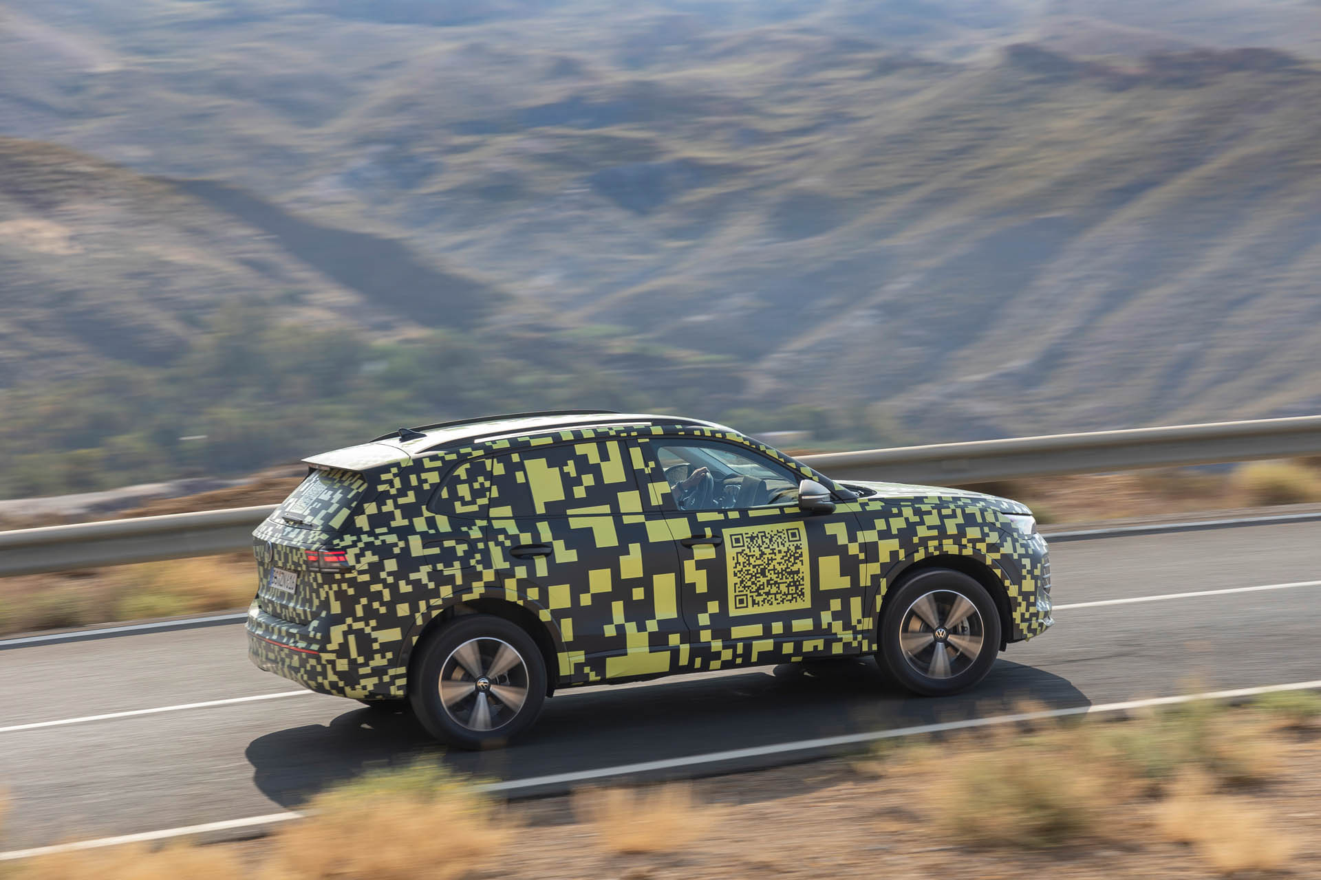 Volkswagen Tiguan camouflage 12