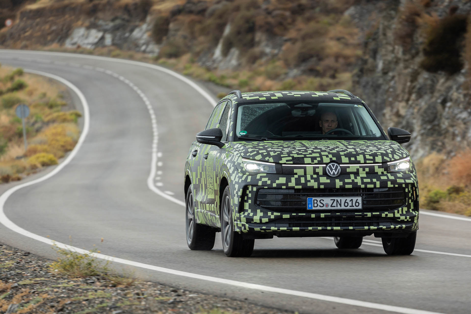 Volkswagen Tiguan camouflage 13