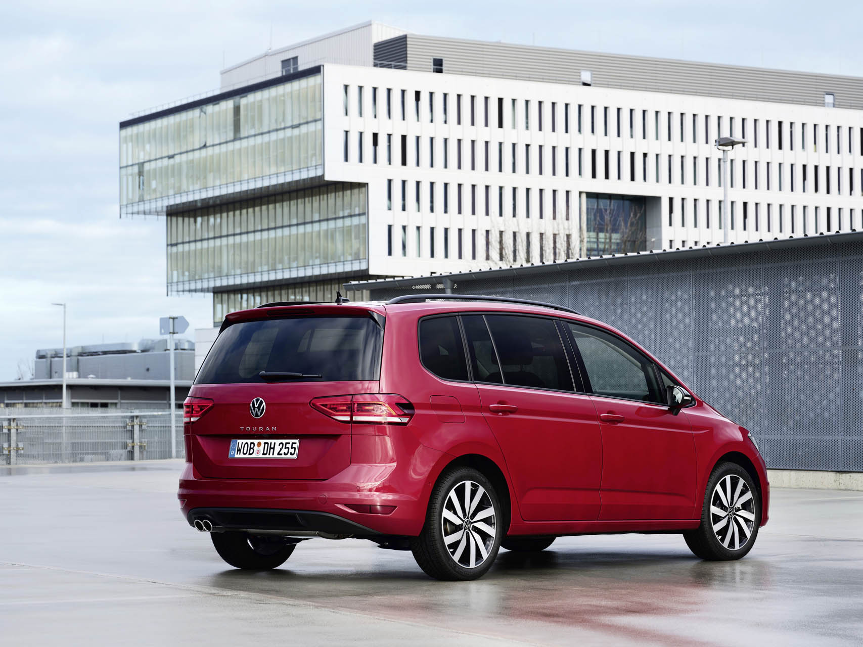 Volkswagen Touran - 20 eves 10