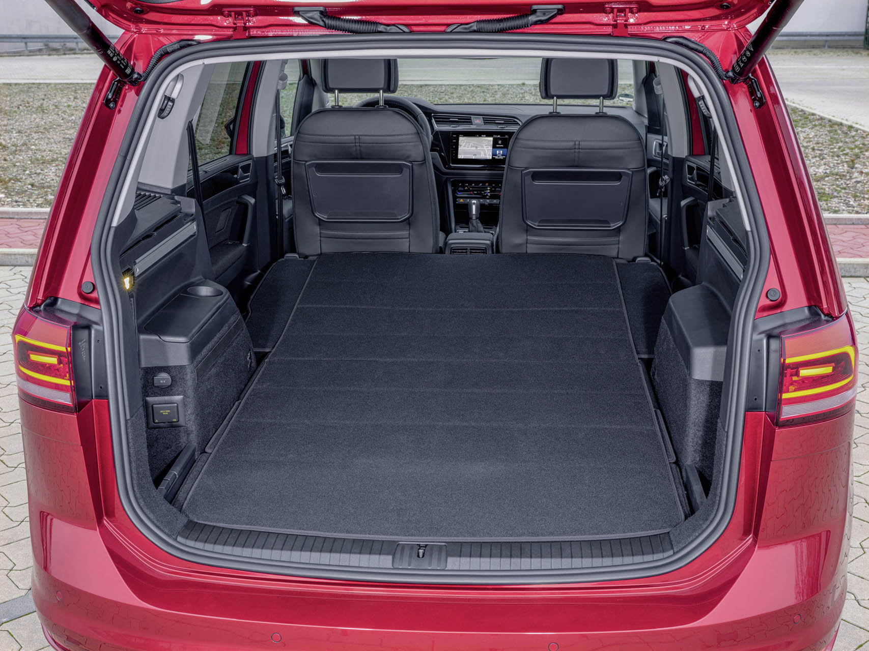 Volkswagen Touran - 20 eves 24
