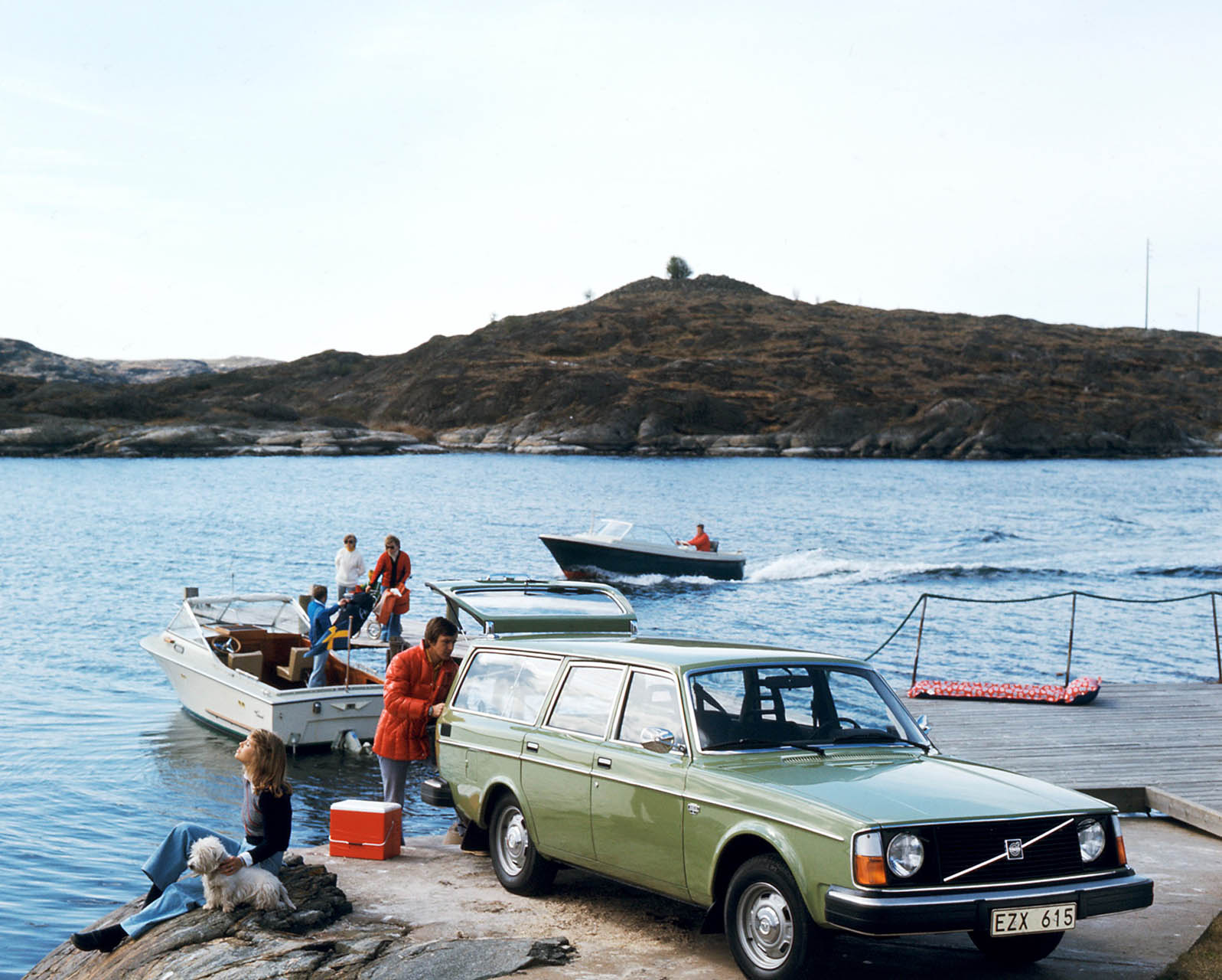 6000 Volvo 245