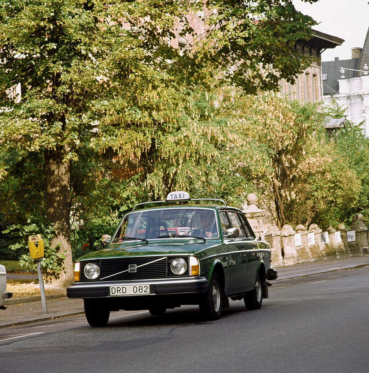 6059 Volvo 244 Taxi