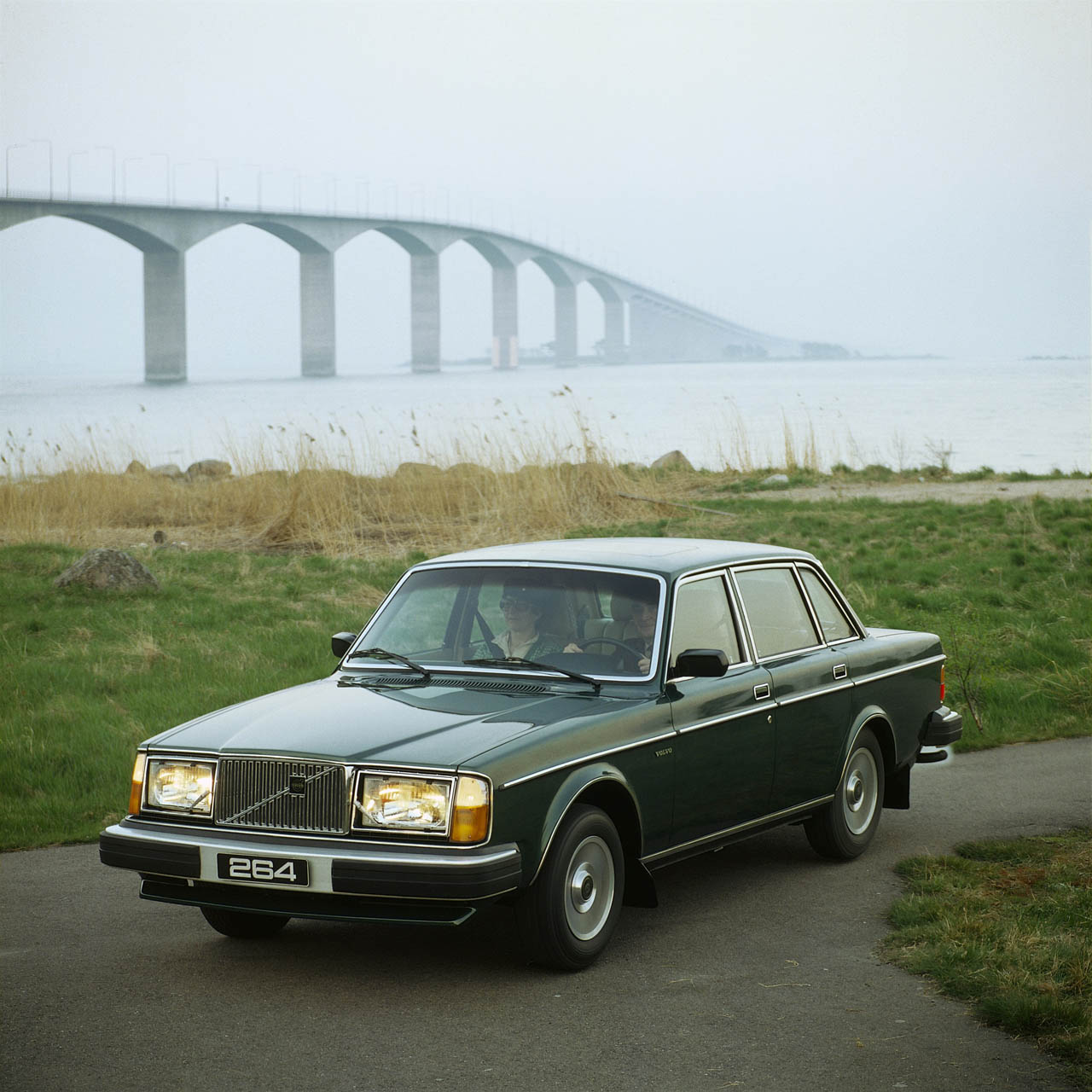 6177 Volvo 264 GLE