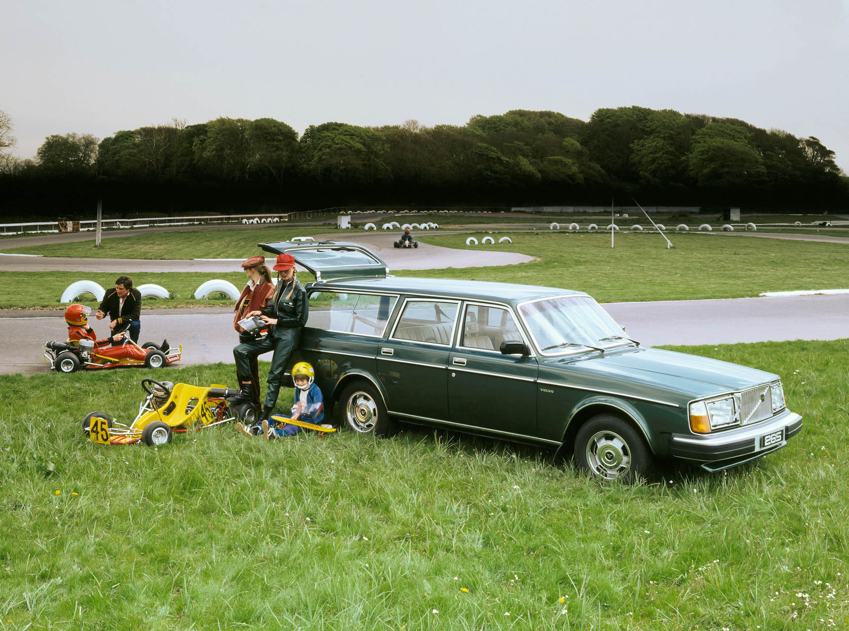 6181 Volvo 265 GL