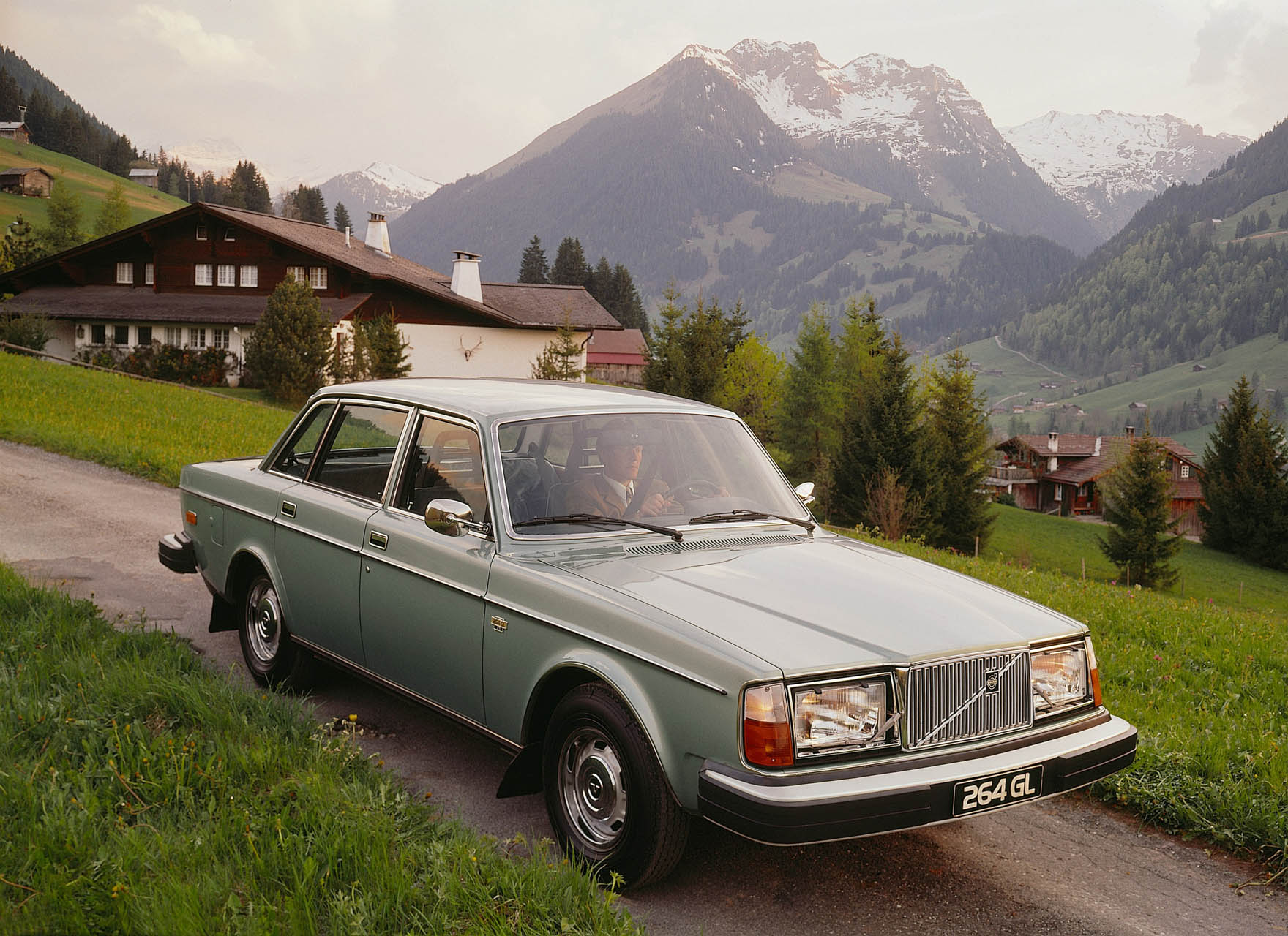 Volvo 264 GL 01