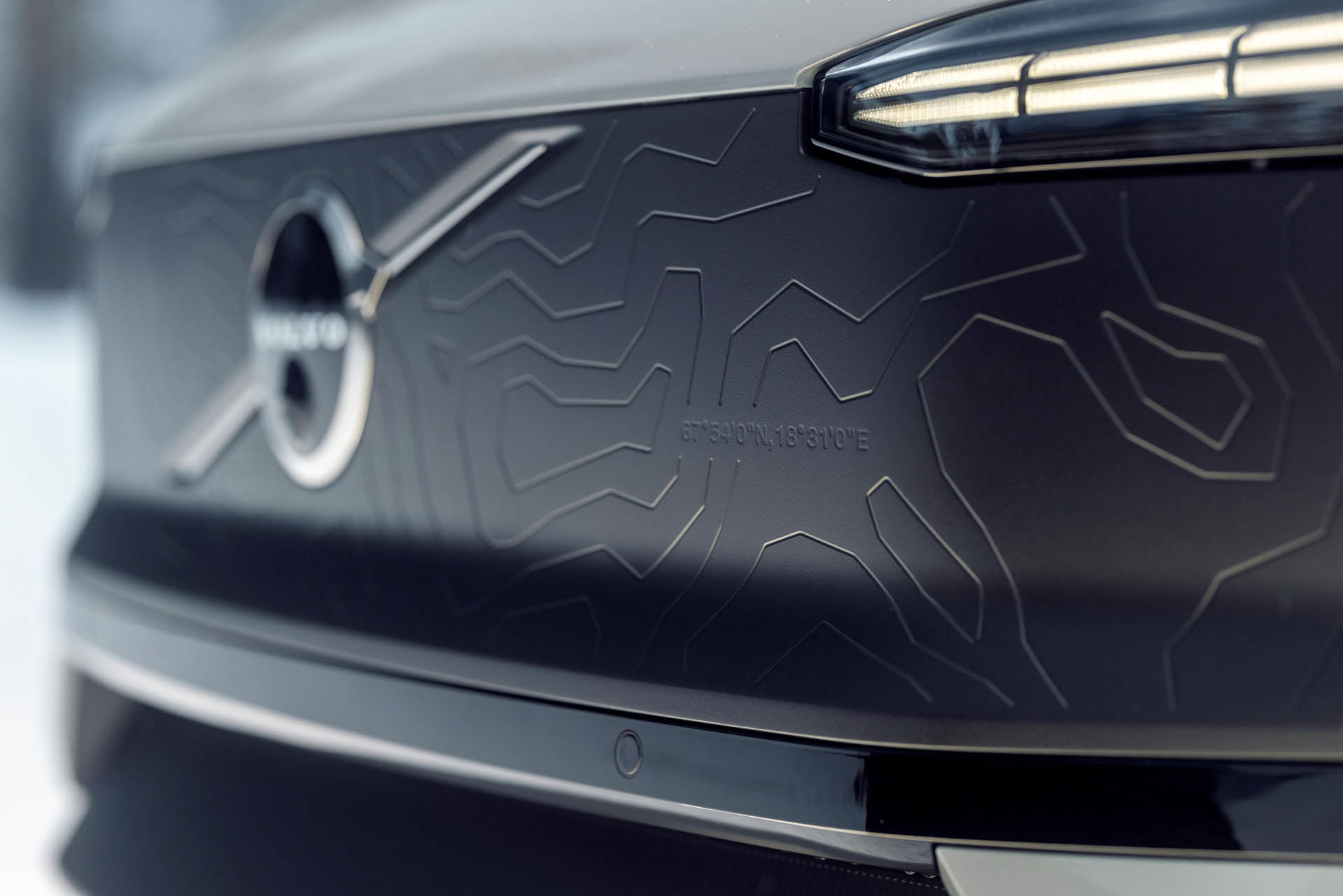 Volvo EX30 Cross Country 15