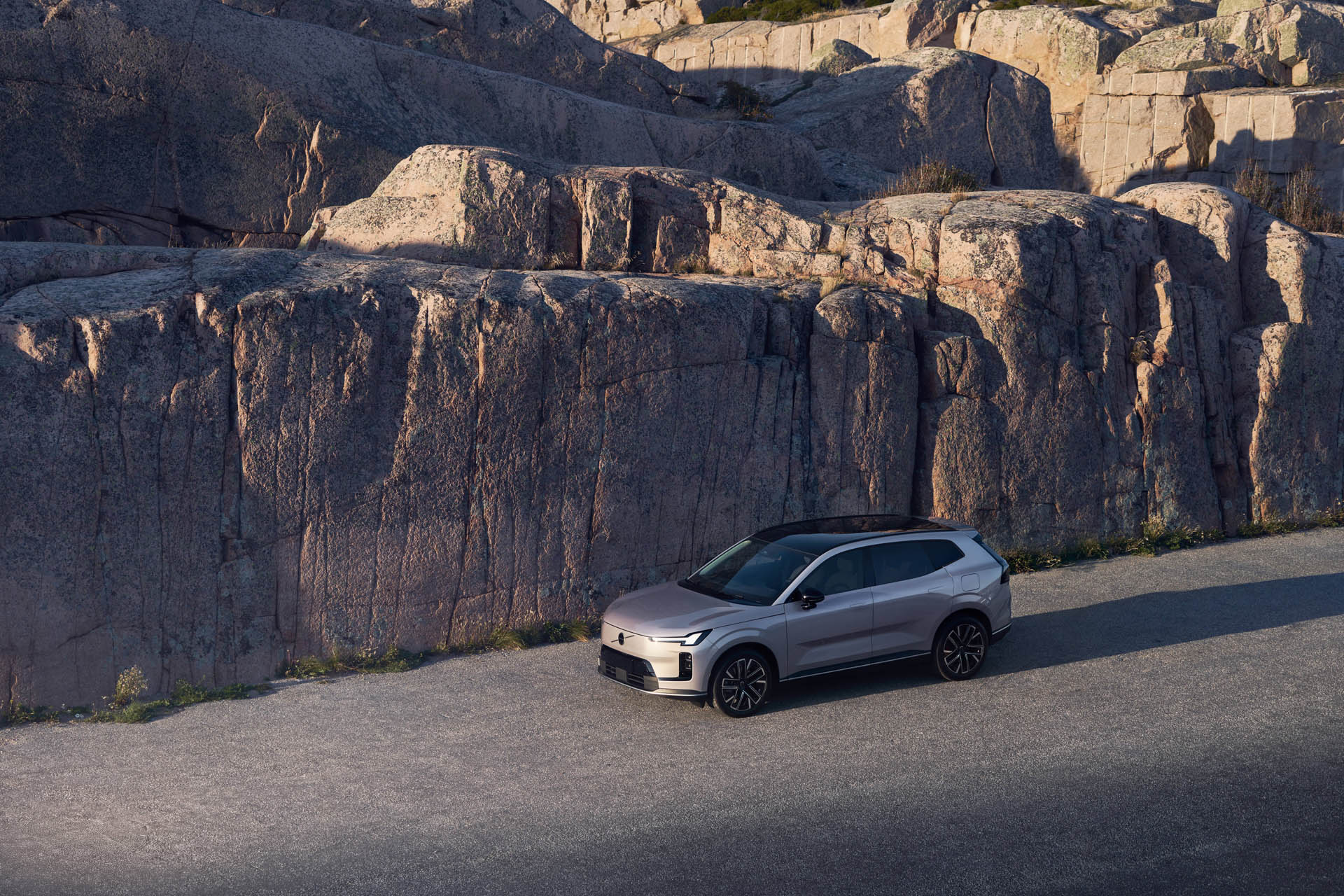 Volvo XC70 2025 03
