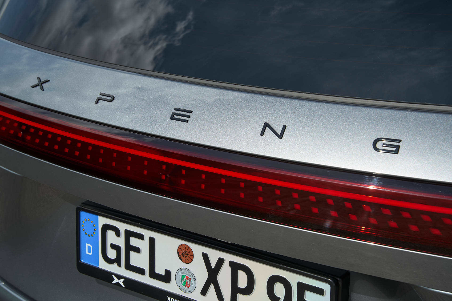 XPENG G9 016