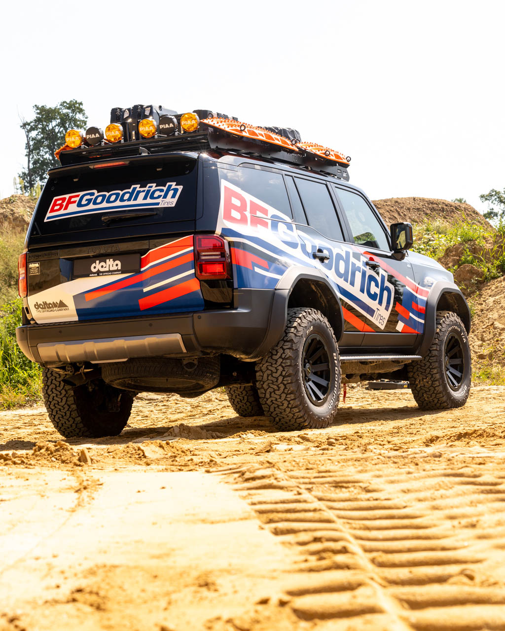 delta4x4 Toyota Landcruiser J25 Rear