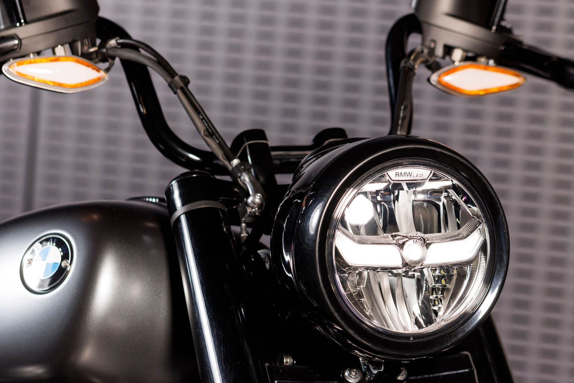 bmw r18 roctane 15