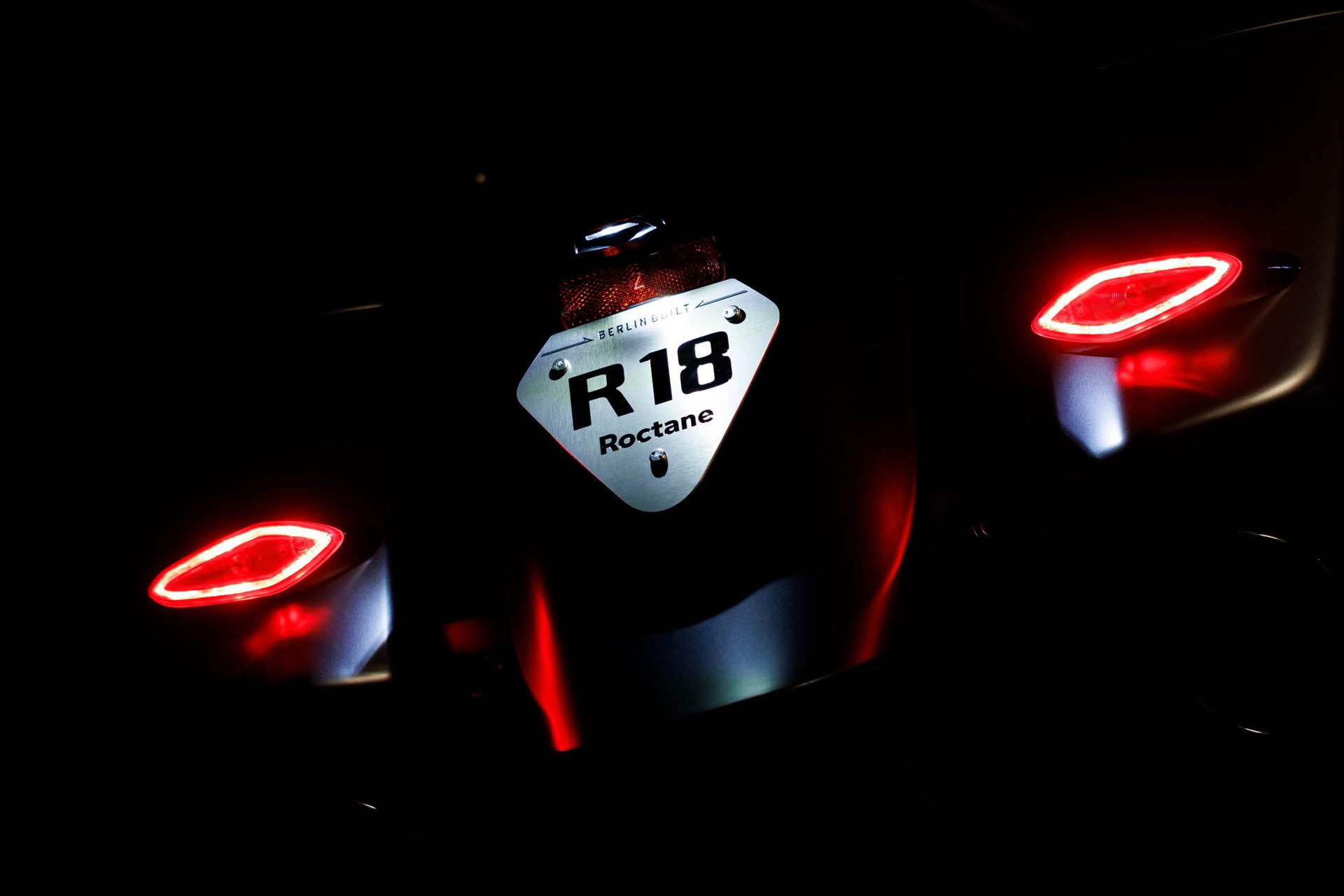 bmw r18 roctane 26