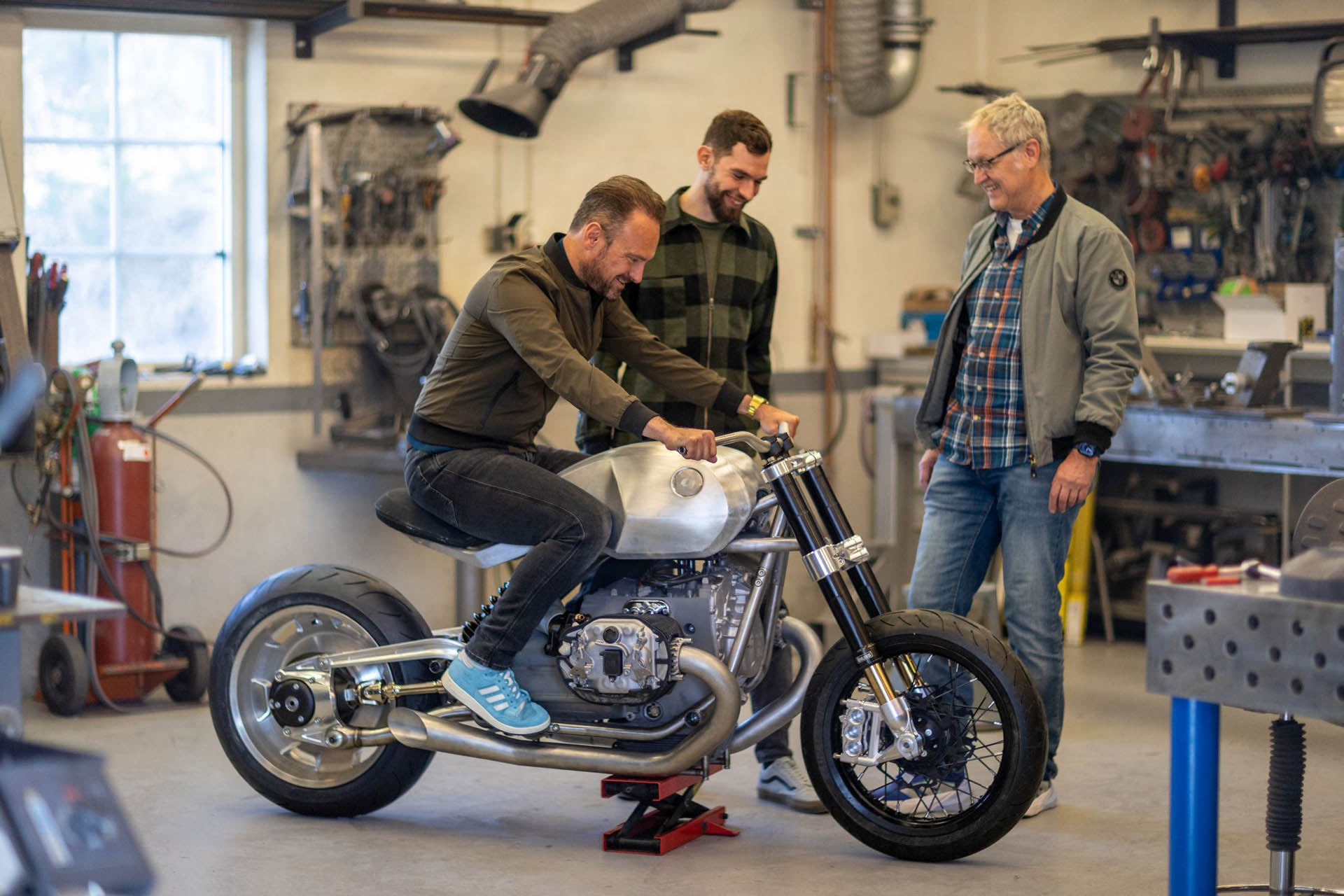 BMW R20 Concept 21
